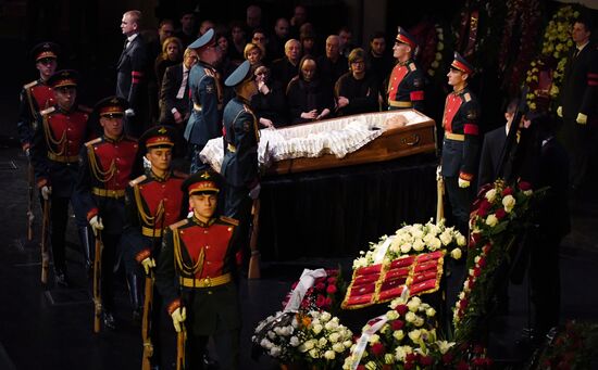 Прощание с режиссером Георгием Данелией