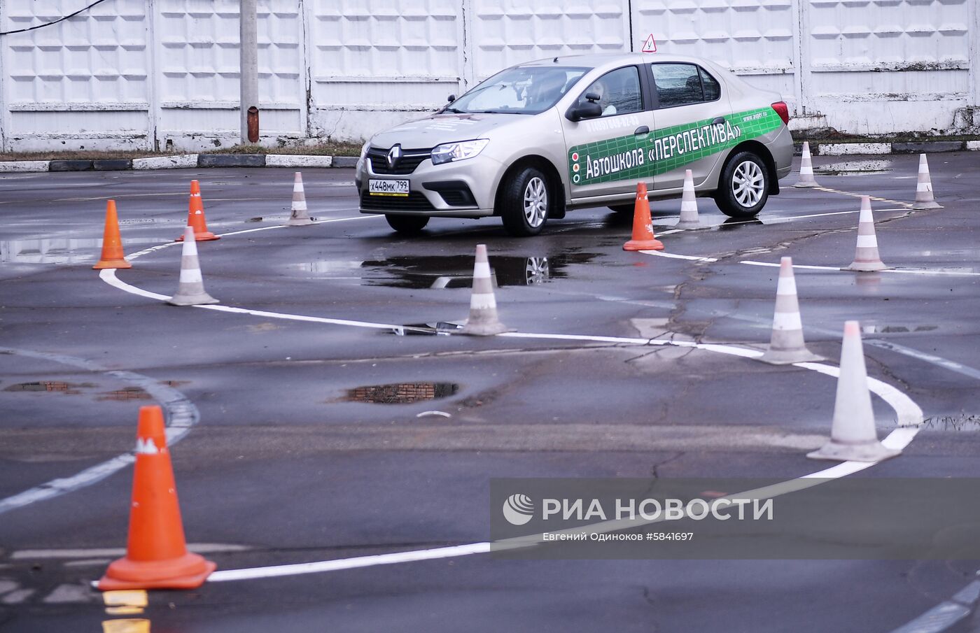 Сдача экзаменов в ГИБДД для получения водительских прав