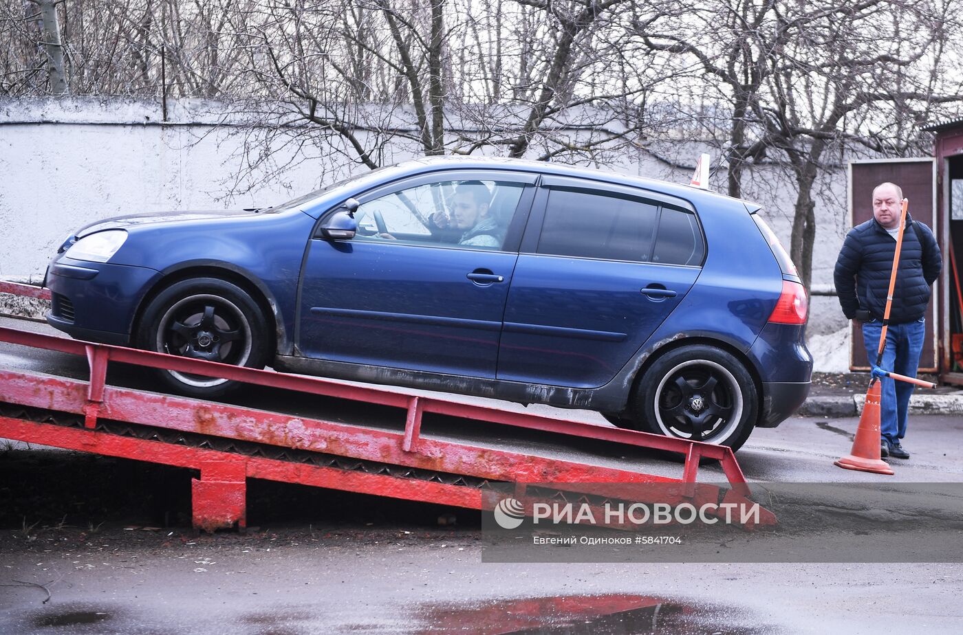 Сдача экзаменов в ГИБДД для получения водительских прав 