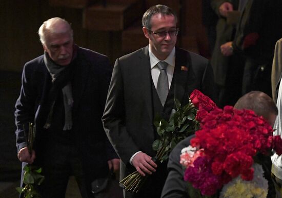 Прощание с режиссером Георгием Данелией