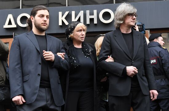 Прощание с режиссером Георгием Данелией