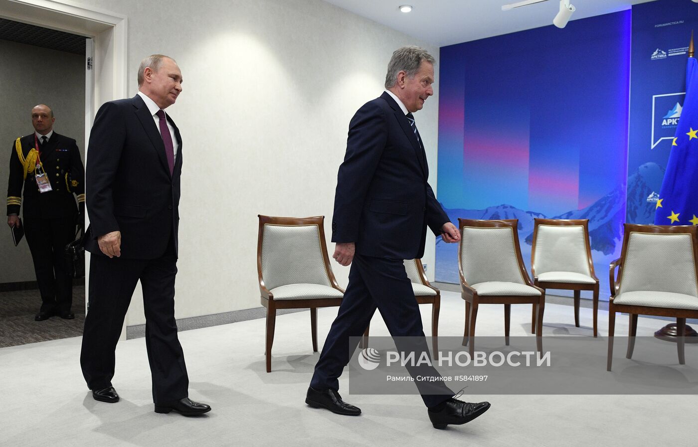 Рабочая поездка президента РФ В. Путина в Санкт-Петербург