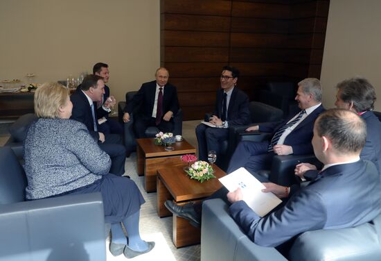 Рабочая поездка президента РФ В. Путина в Санкт-Петербург