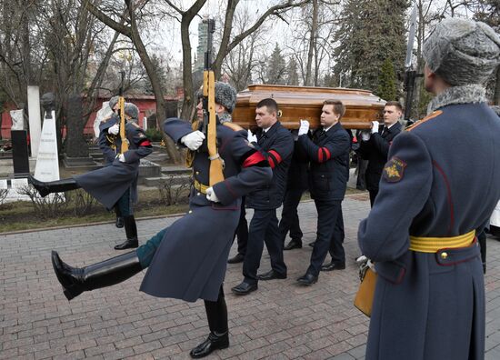 Прощание с режиссером Георгием Данелией