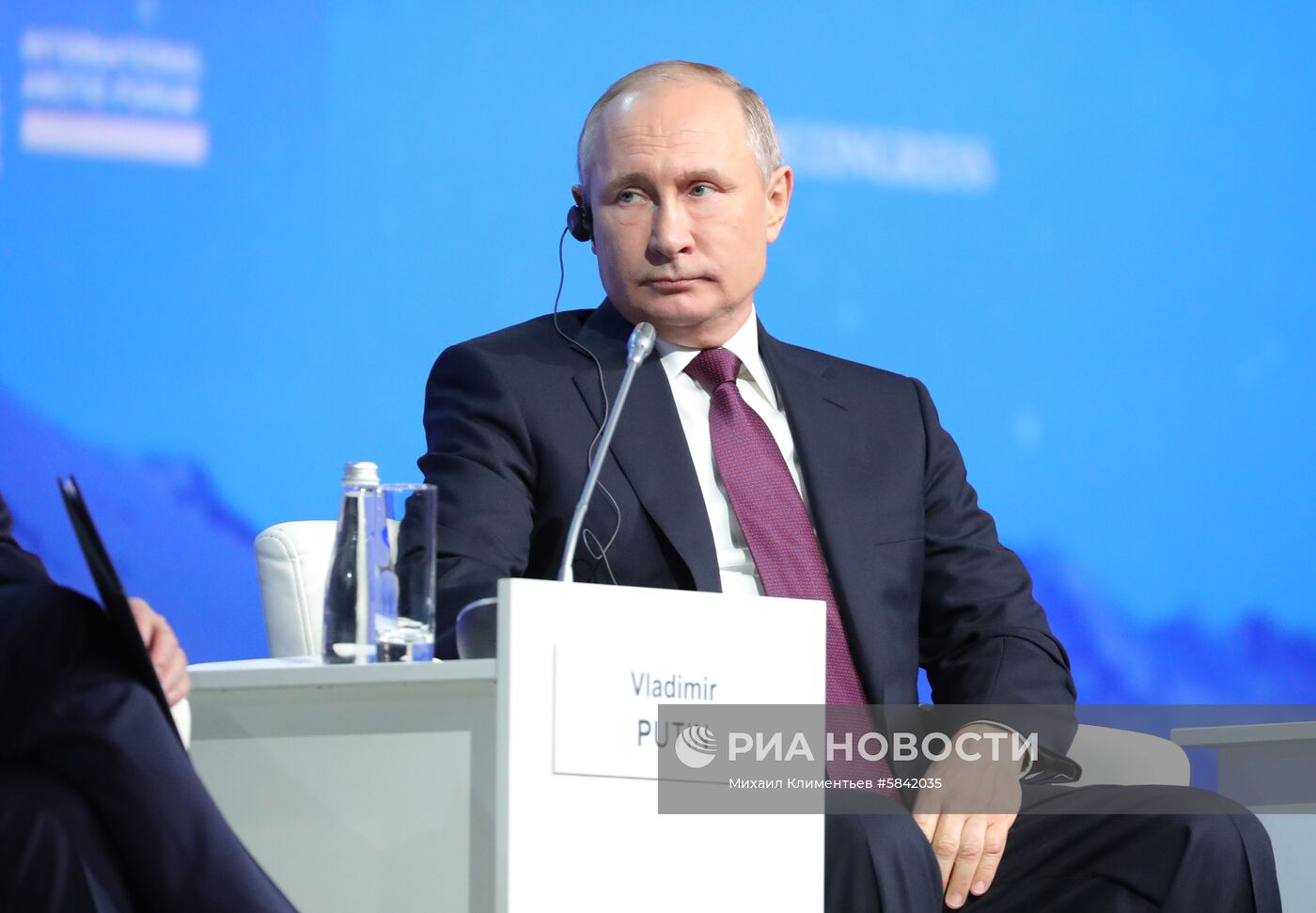 Рабочая поездка президента РФ В. Путина в Санкт-Петербург