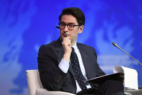 Рабочая поездка президента РФ В. Путина в Санкт-Петербург