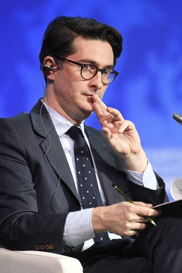 Рабочая поездка президента РФ В. Путина в Санкт-Петербург