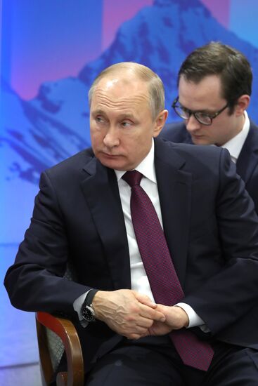 Рабочая поездка президента РФ В. Путина в Санкт-Петербург