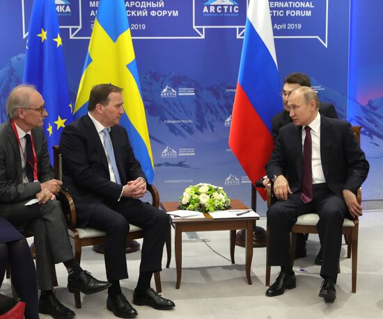 Рабочая поездка президента РФ В. Путина в Санкт-Петербург