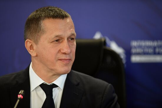 Международный арктический форум "Арктика – территория диалога". День третий