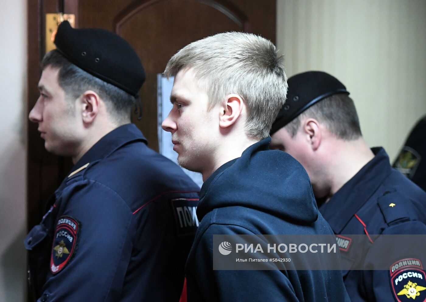 Рассмотрение по существу уголовного дела в отношении А. Кокорина и П. Мамаева продолжается