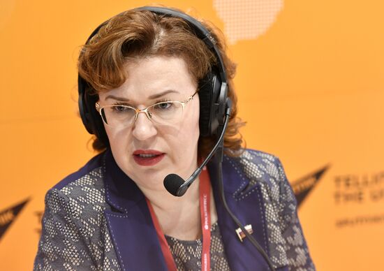 Международный арктический форум "Арктика – территория диалога". День третий