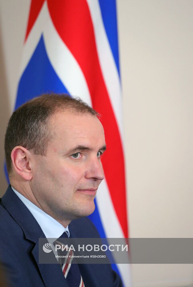 Рабочая поездка президента РФ В. Путина в Санкт-Петербург. День второй