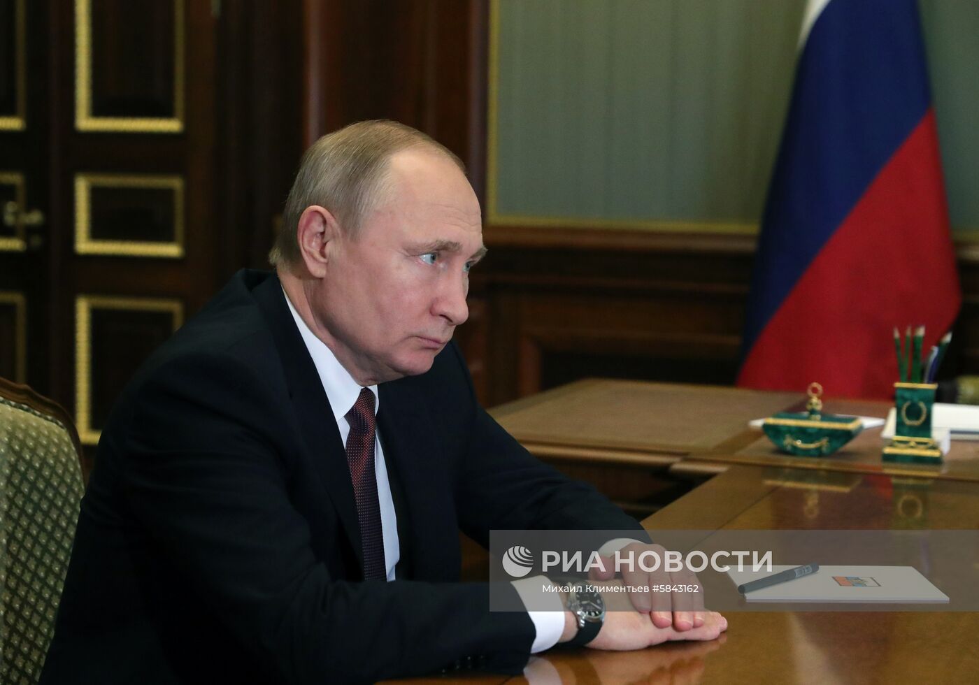 Рабочая поездка президента РФ В. Путина в Санкт-Петербург. День второй