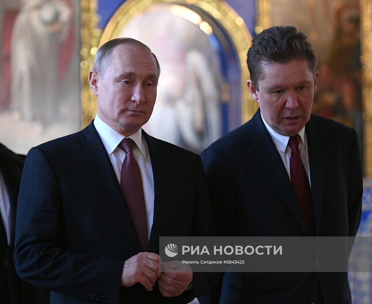 Рабочая поездка президента РФ В. Путина в Санкт-Петербург. День второй