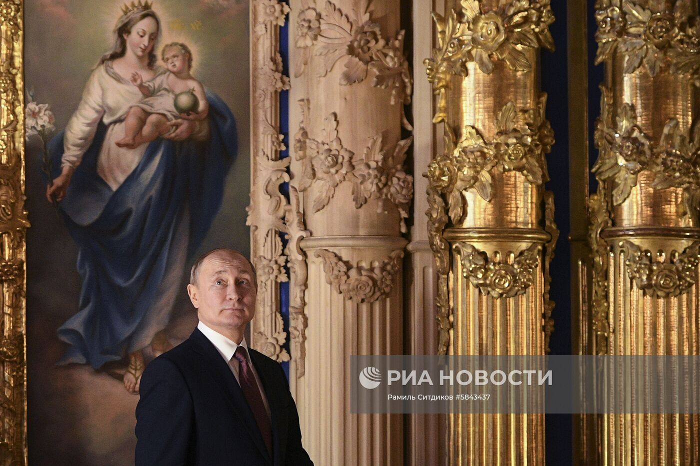 Рабочая поездка президента РФ В. Путина в Санкт-Петербург. День второй