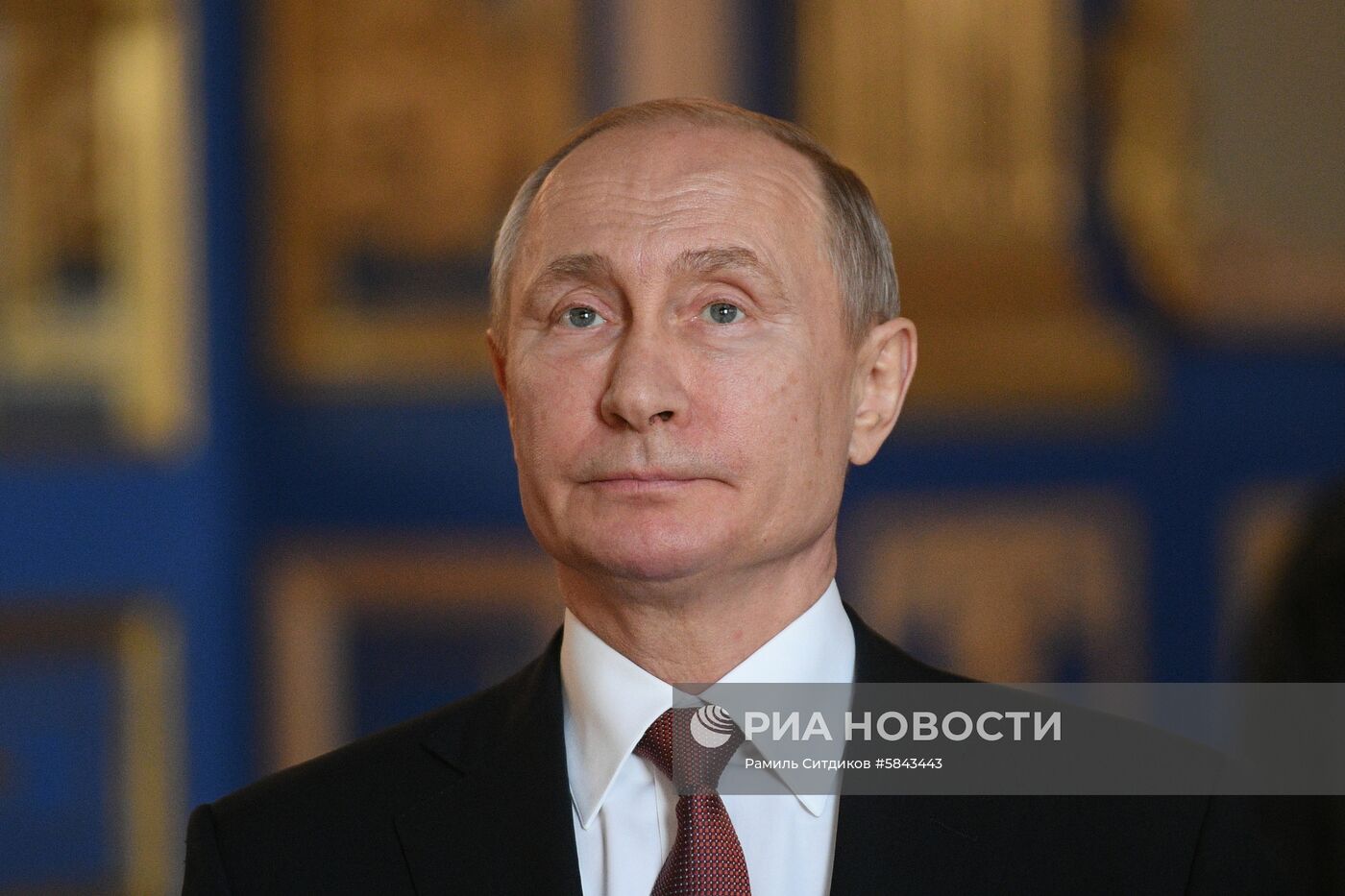 Рабочая поездка президента РФ В. Путина в Санкт-Петербург. День второй