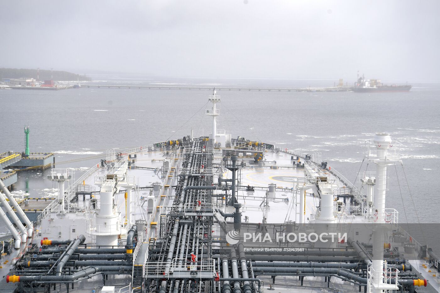 Танкер "Проспект Менделеева"