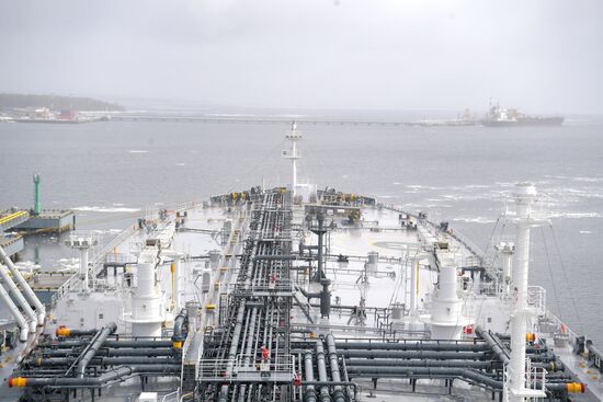 Танкер "Проспект Менделеева"