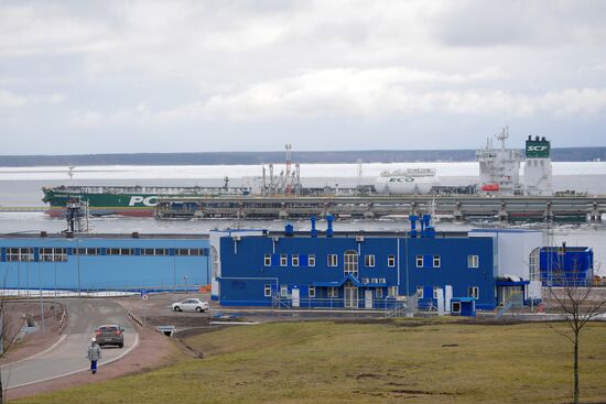 Танкер "Проспект Менделеева"