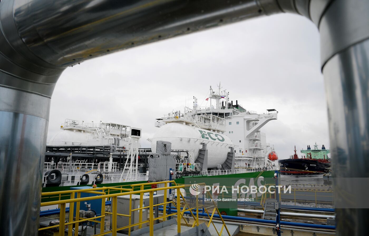 Танкер "Проспект Менделеева"