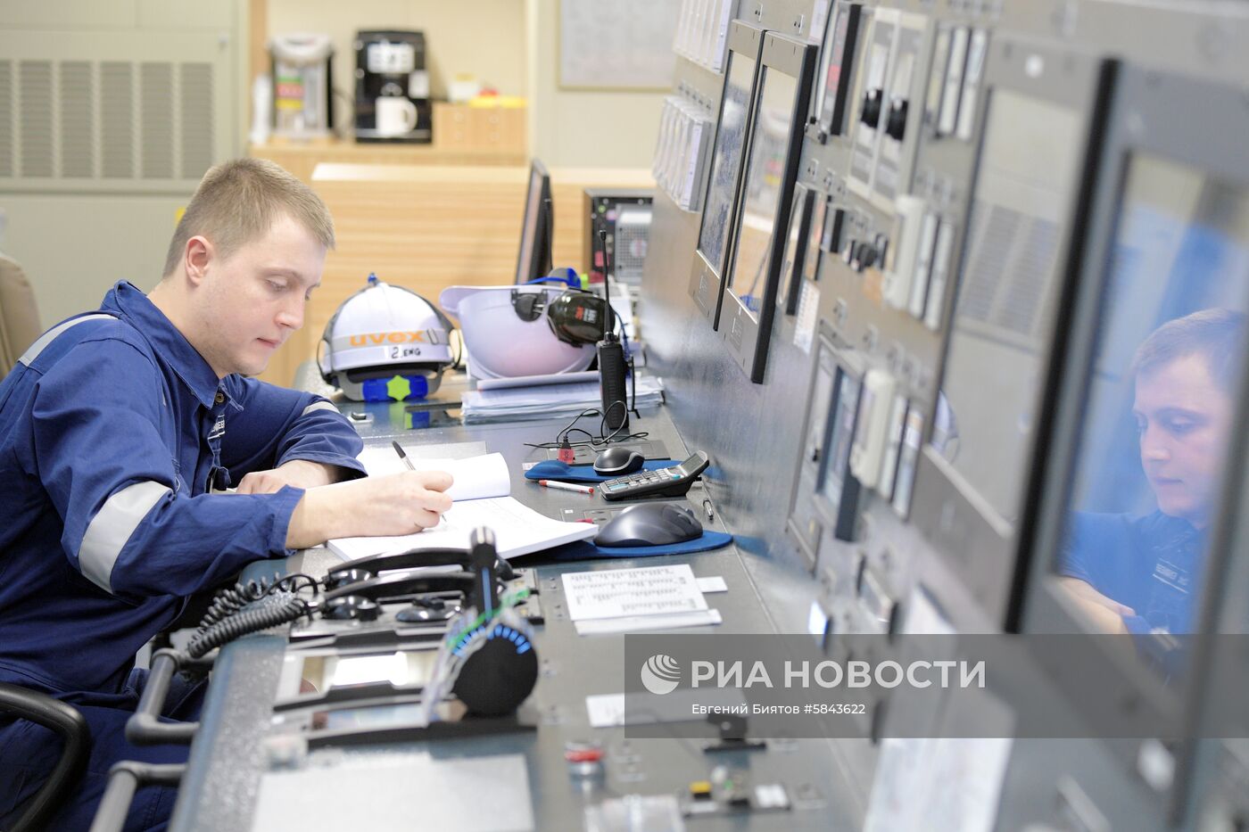 Танкер "Проспект Менделеева"