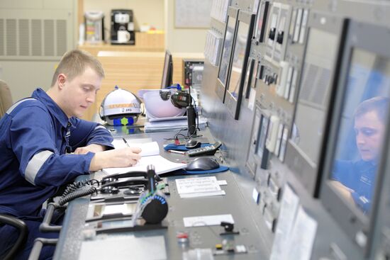 Танкер "Проспект Менделеева"