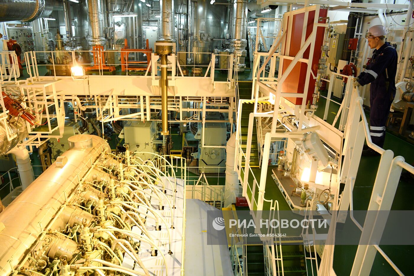 Танкер "Проспект Менделеева"