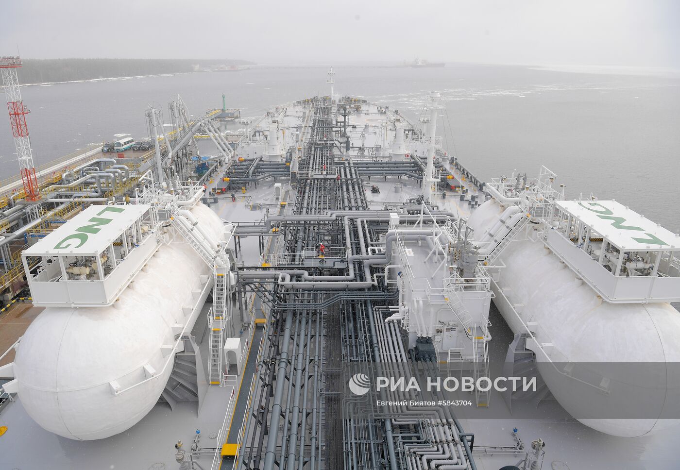 Танкер "Проспект Менделеева"