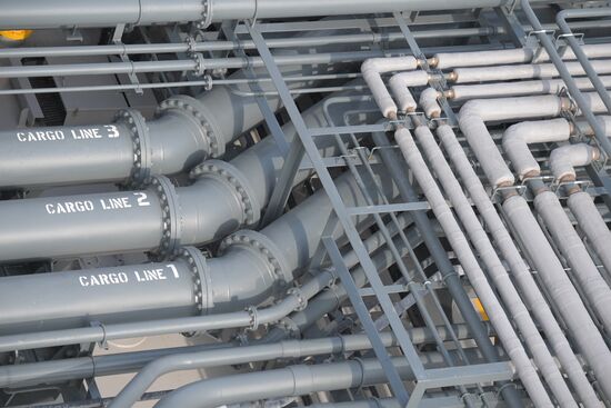 Танкер "Проспект Менделеева"