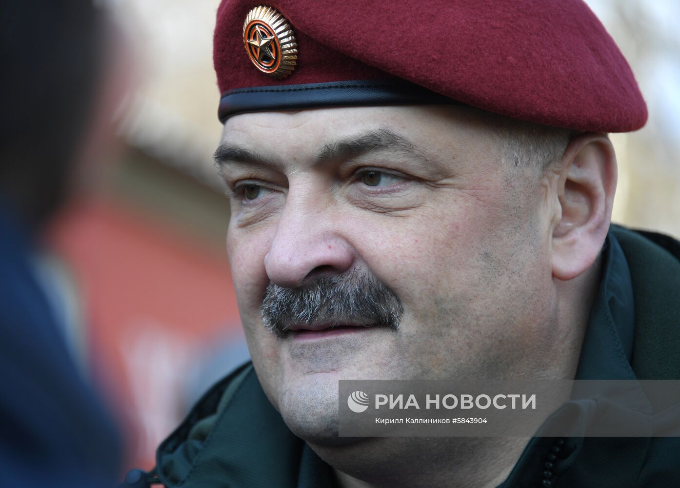 Установка креста на главный храм Росгвардии