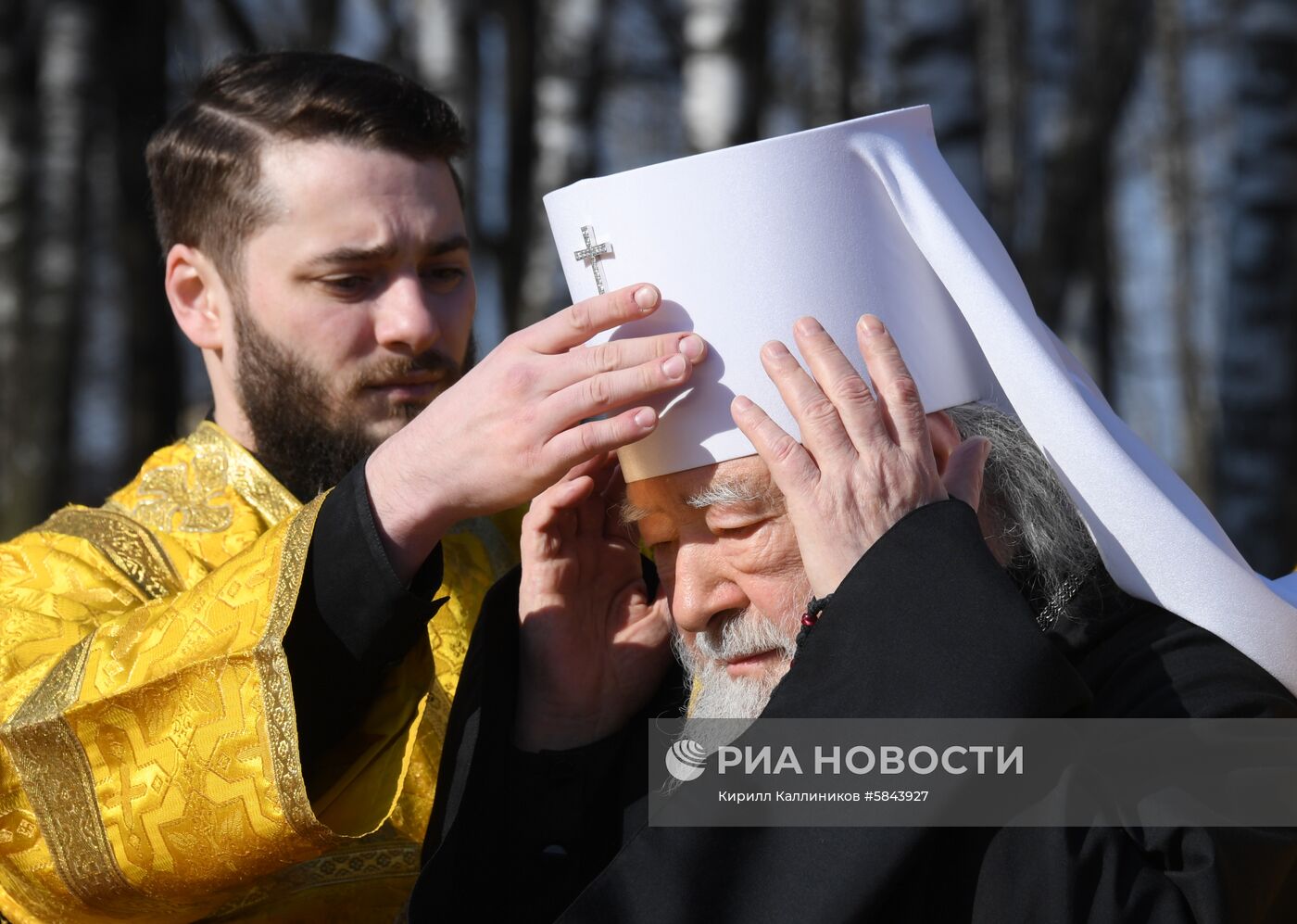 Установка креста на главный храм Росгвардии