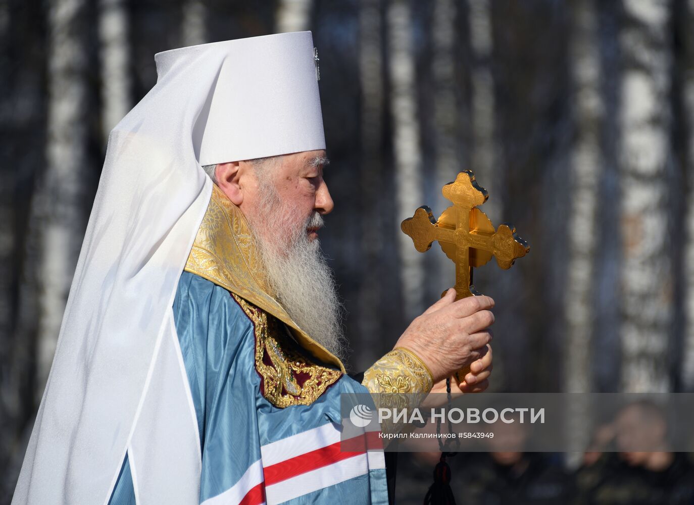 Установка креста на главный храм Росгвардии 