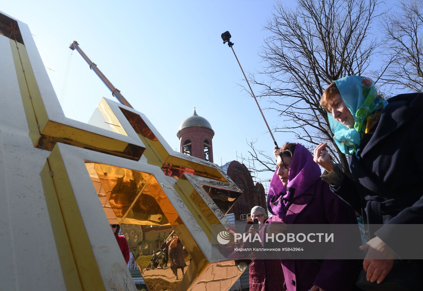 Установка креста на главный храм Росгвардии 