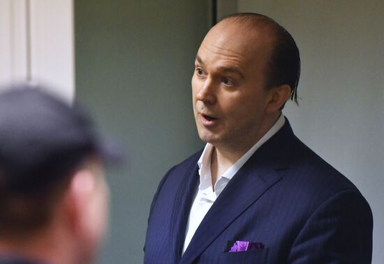 Заседание суда по делу об убийстве мэра Сергиева Посада Е. Душко