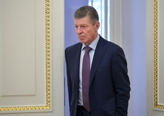 Президент РФ В. Путин провел совещание с членами правительства РФ