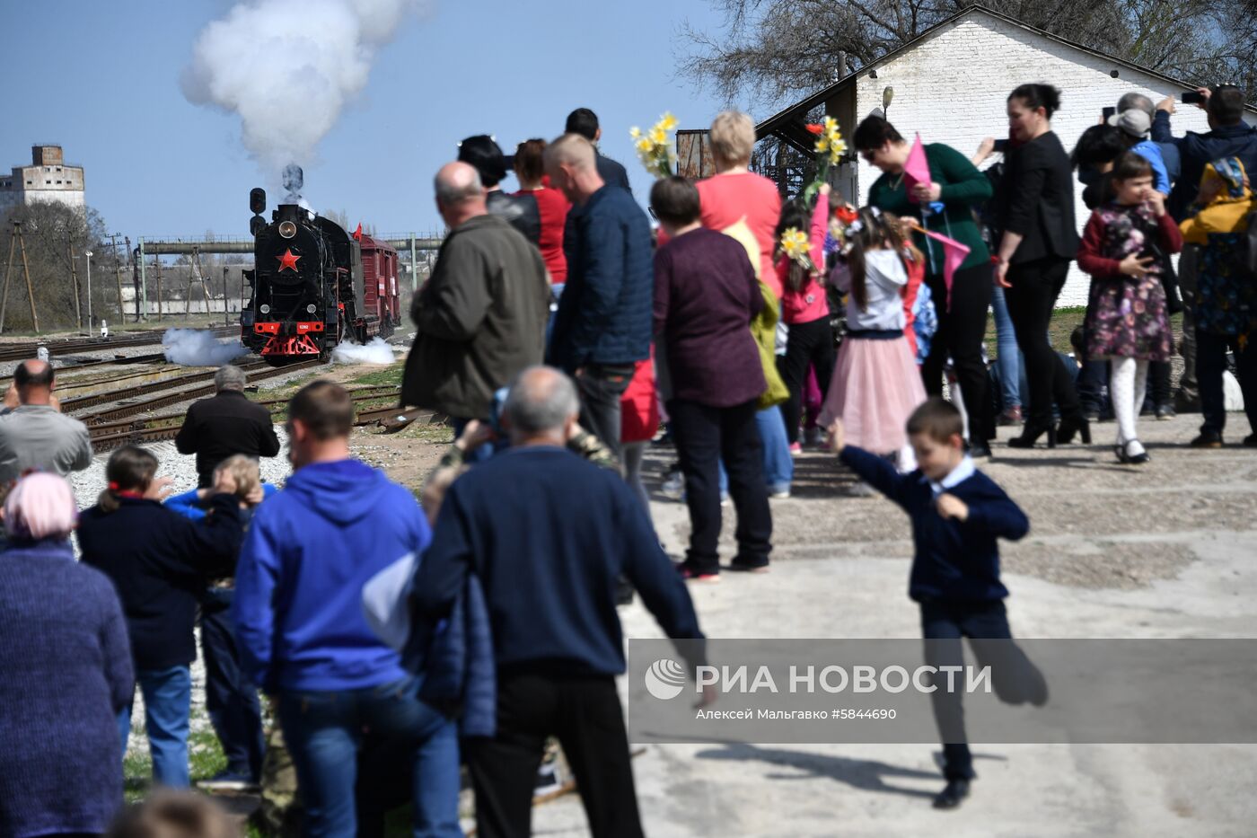 Прибытие "Поезда Победы" в Керчь