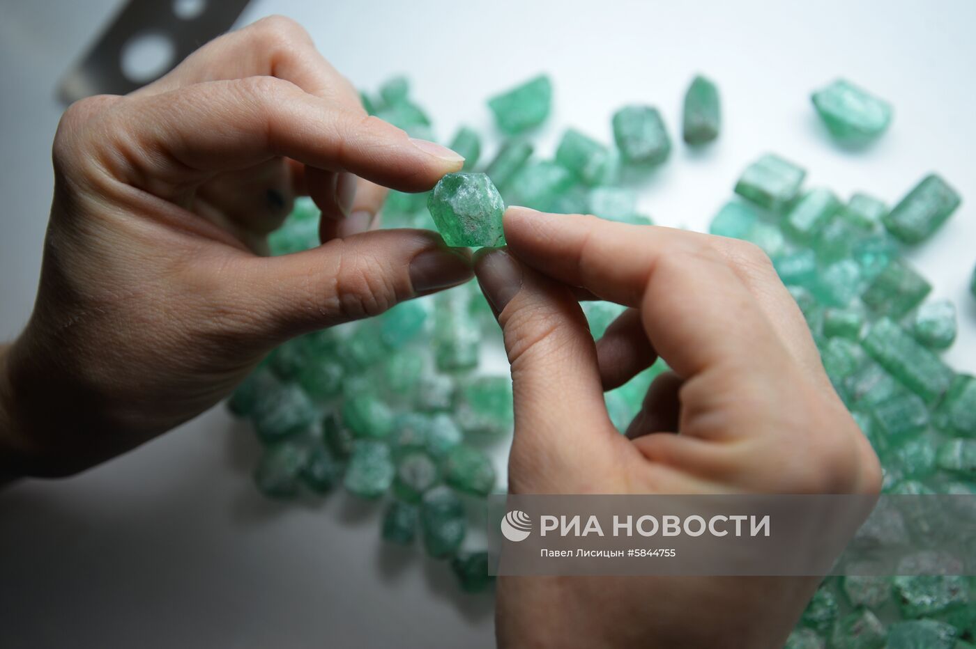 Изумрудно-бериллиевое месторождение "Мариинский прииск" в Свердловской области