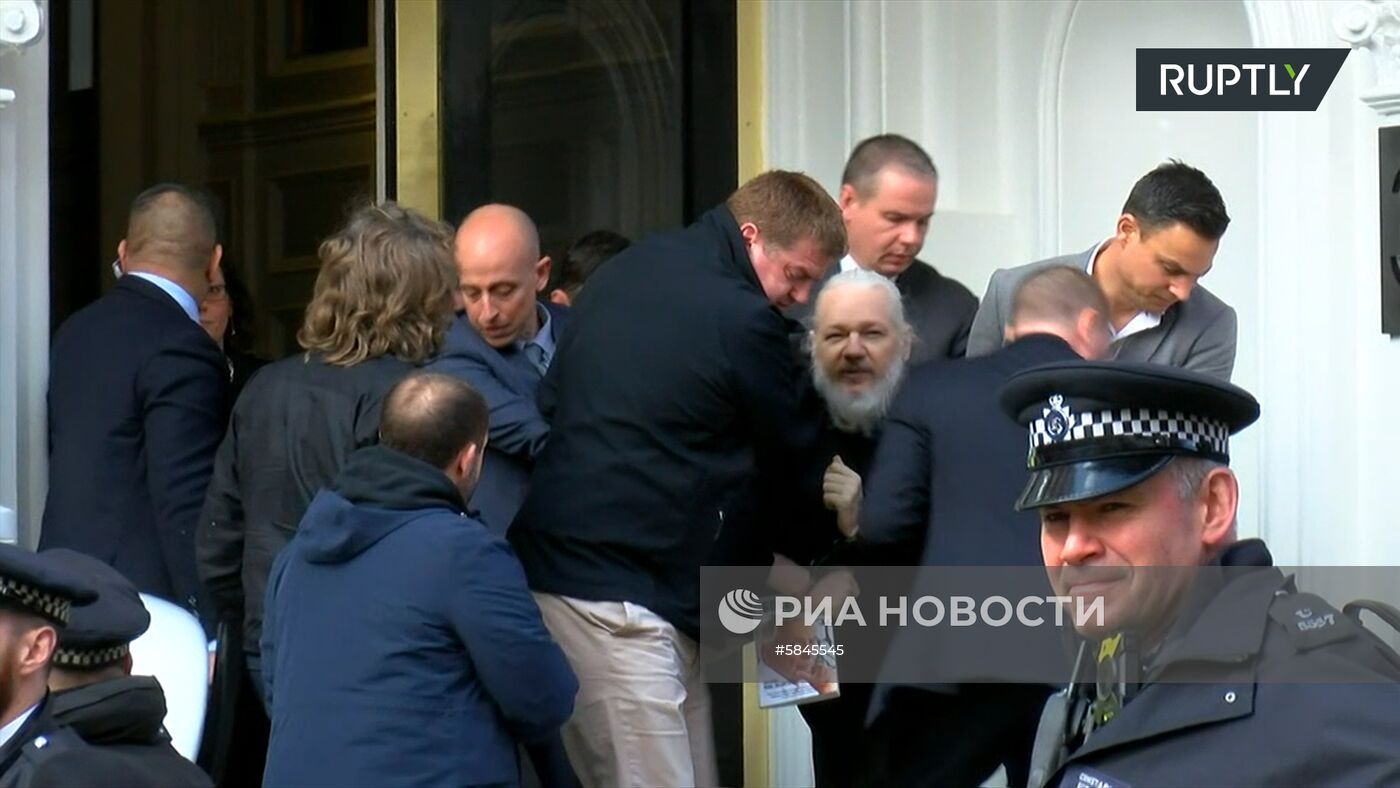 Основатель WikiLeaks Дж. Ассанж арестован в Лондоне