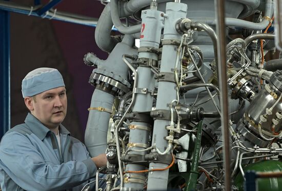 Президент РФ В. Путин посетил НПО "Энергомаш"