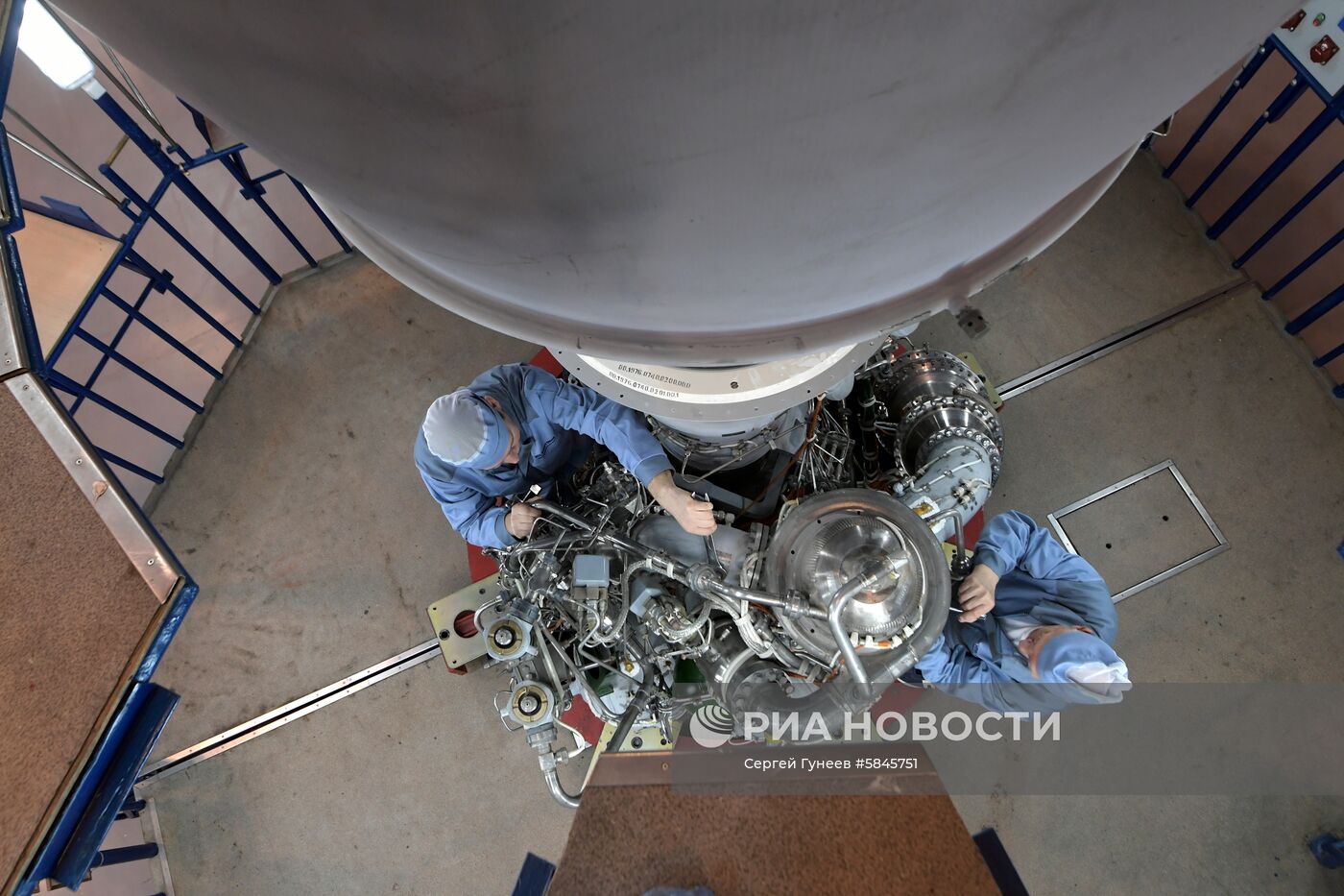 Президент РФ В. Путин посетил НПО "Энергомаш"