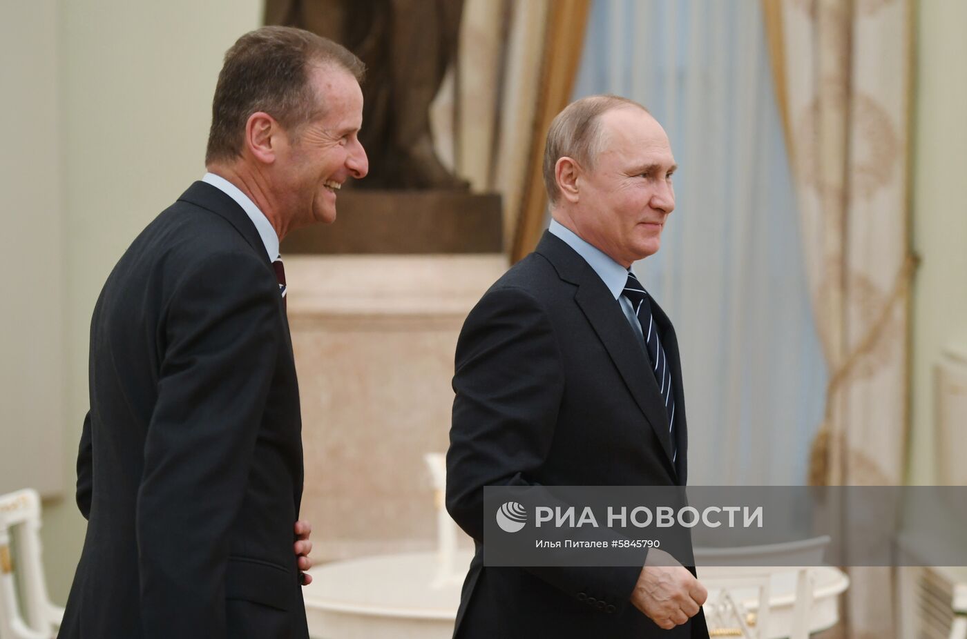 Президент РФ В. Путин встретился с главой Volkswagen Group Г. Диссом