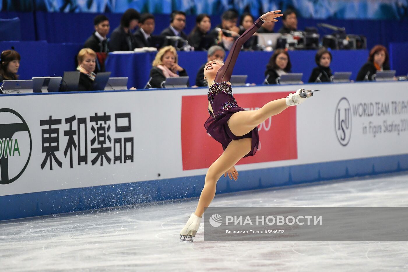 Фигурное катание. Командный чемпионат мира. Женщины. Произвольная программа