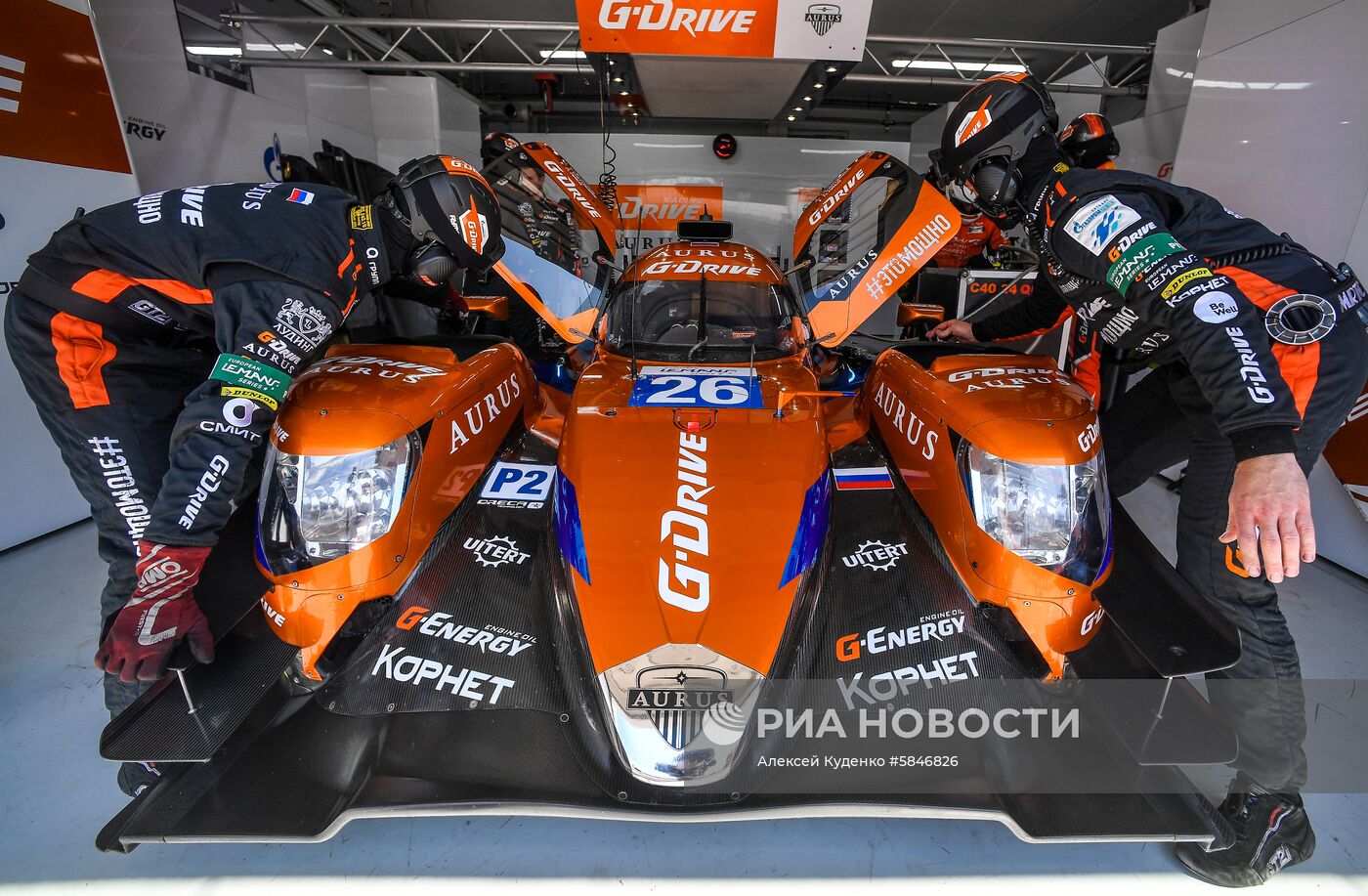 Российская команда G-Drive Racing на прототипе Aurus 01 впервые в истории выиграла квалификацию в гонке "4 часа Ле-Кастелле"