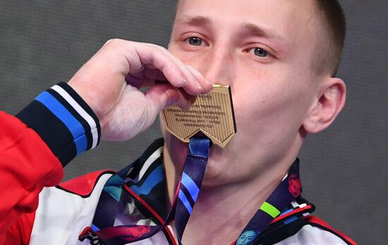 Церемония награждения призеров чемпионата Европы по спортивной гимнастике в Польше