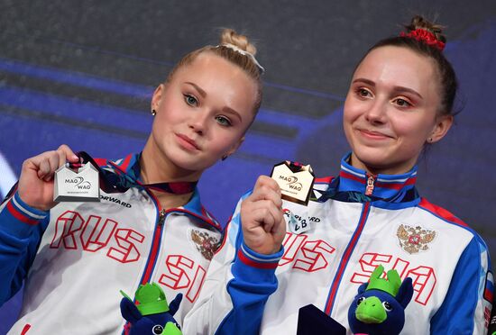 Церемония награждения призеров чемпионата Европы по спортивной гимнастике в Польше