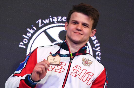 Церемония награждения призеров чемпионата Европы по спортивной гимнастике в Польше
