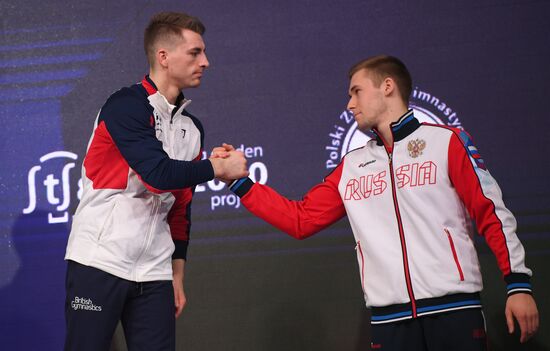 Церемония награждения призеров чемпионата Европы по спортивной гимнастике в Польше