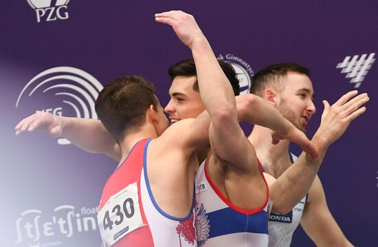 Церемония награждения призеров чемпионата Европы по спортивной гимнастике в Польше