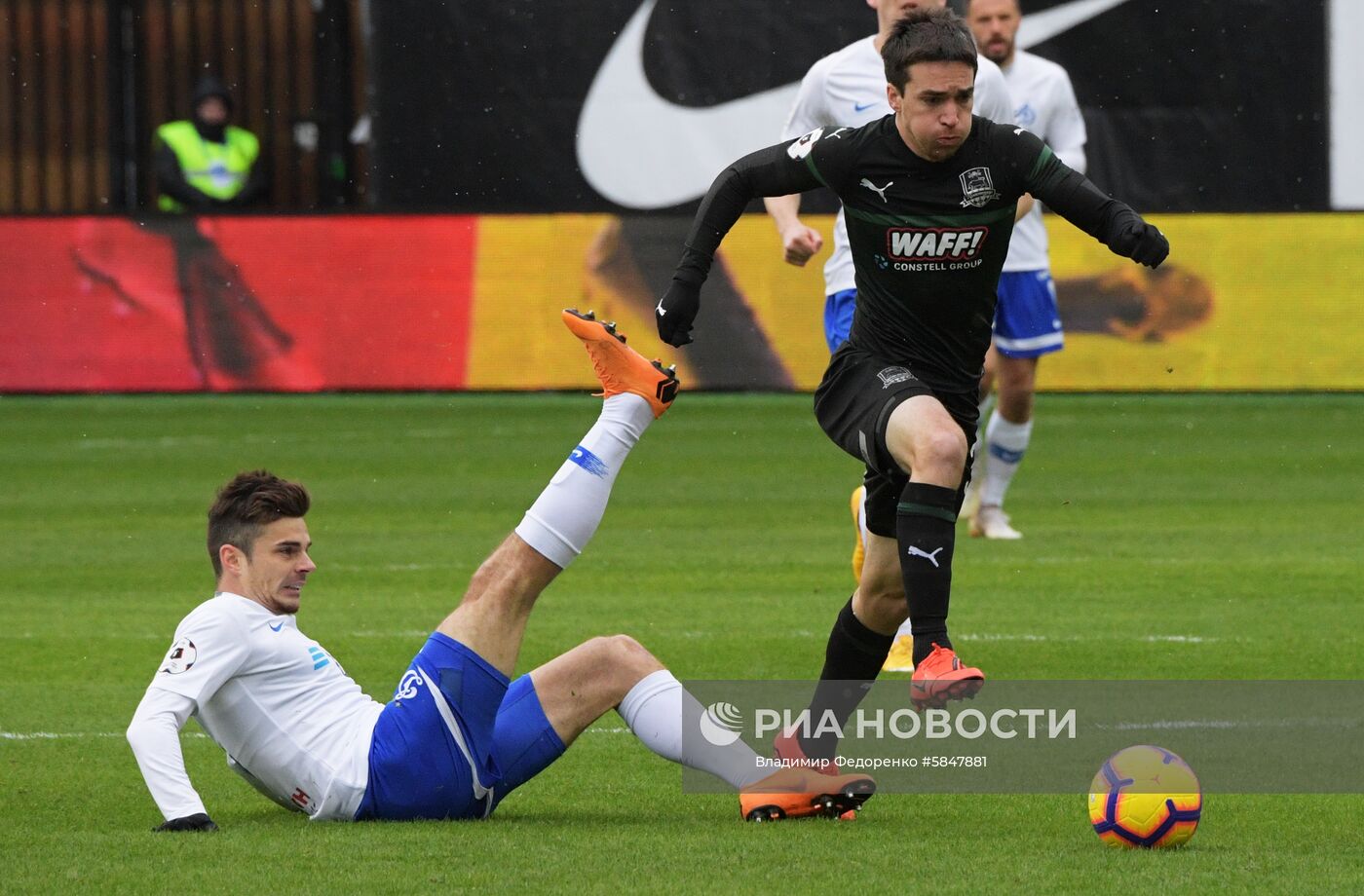 Футбол. РПЛ. Матч "Динамо" - "Краснодар"